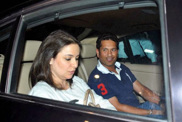 Sachin With His Wife anjali tendulkar
