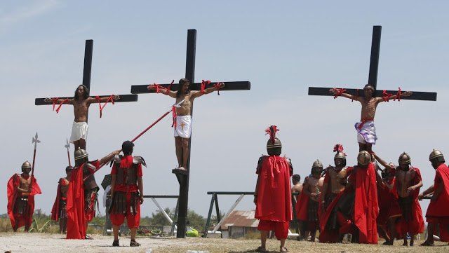 pictures of jesus on the cross
